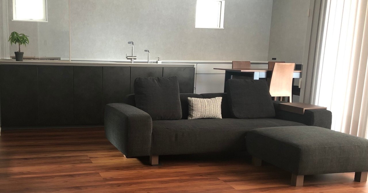 ローソファと一緒に使えるオットマンの選び方&おすすめのオットマン