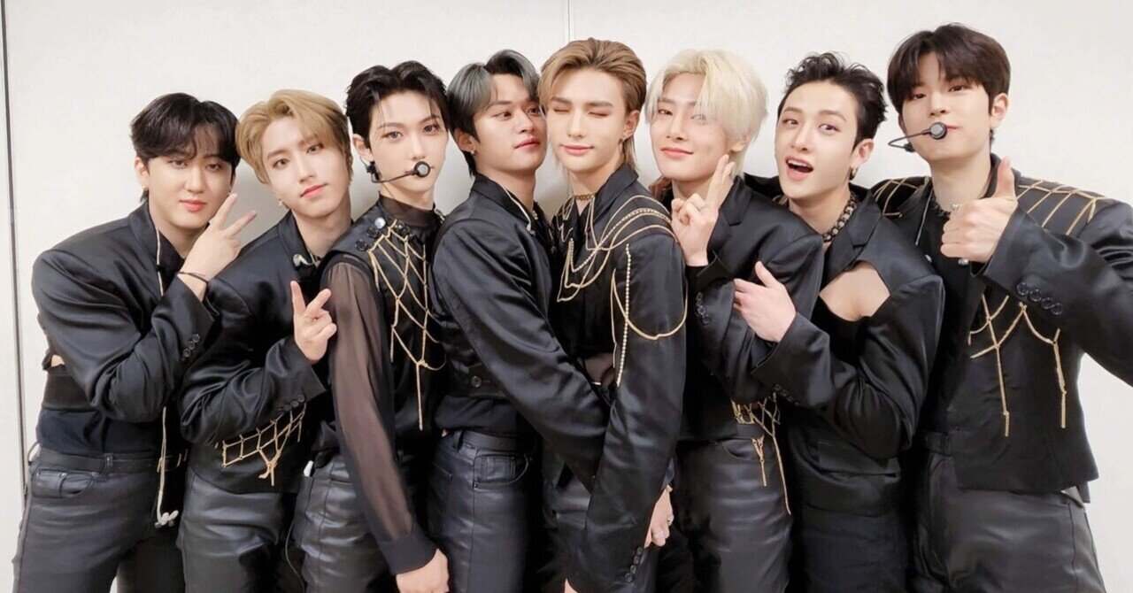 最愛 straykids アメリカ公演 非常 maniac クロップドフーディ アイドル