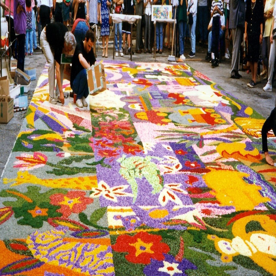 イタリア・スペッロの花祭り｜フランチェスカ