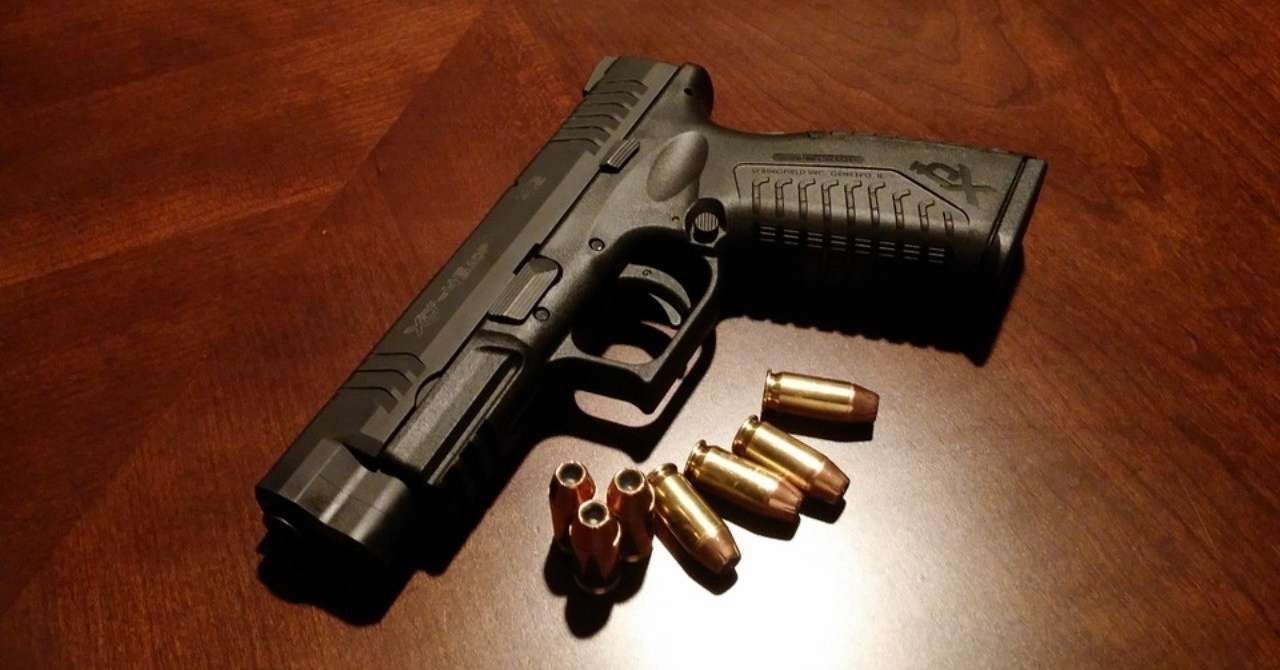 拳銃16