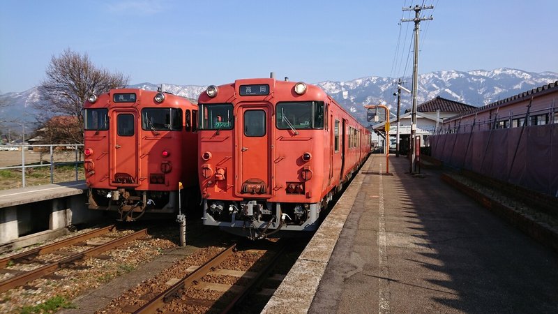 五百木　城端駅_