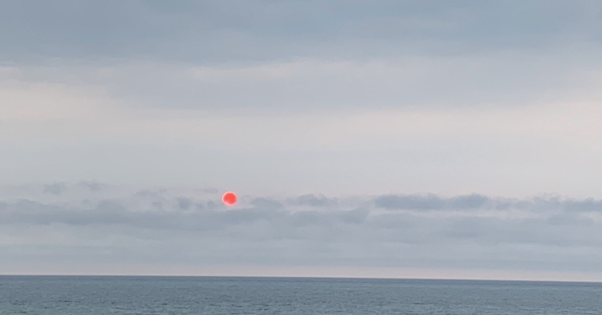 日本海 薄曇りなれど 波無し Yasu Note 日本海 薄曇りなれど 波無し Yasu Note