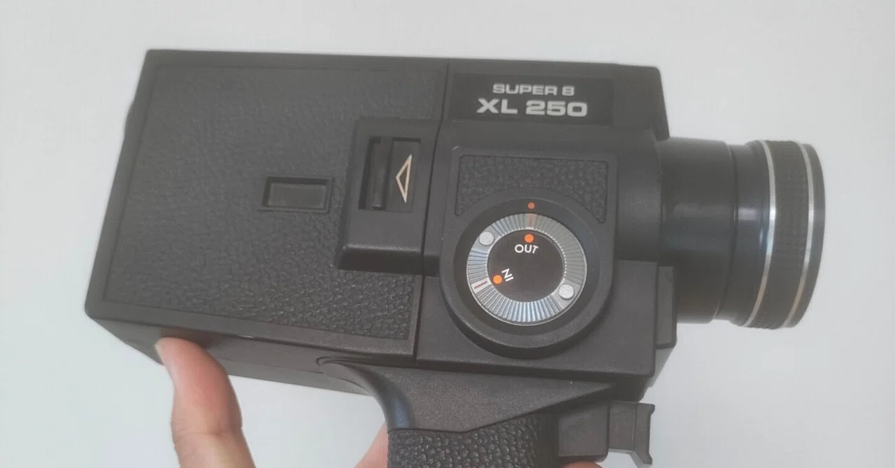 45年前の8mmフィルムカメラを手に入れた。使ってみたら…|うごめ紀 45年前の8mmフィルムカメラを手に入れた。使ってみたら…|うごめ紀
