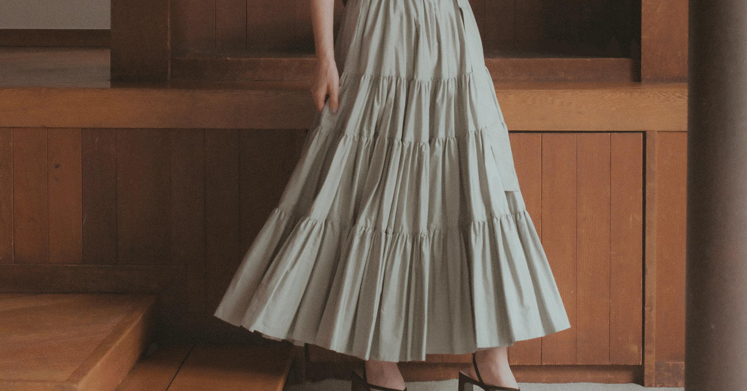 今週の販売情報】新作はsuper tiered skirt / 再販はあの餃子