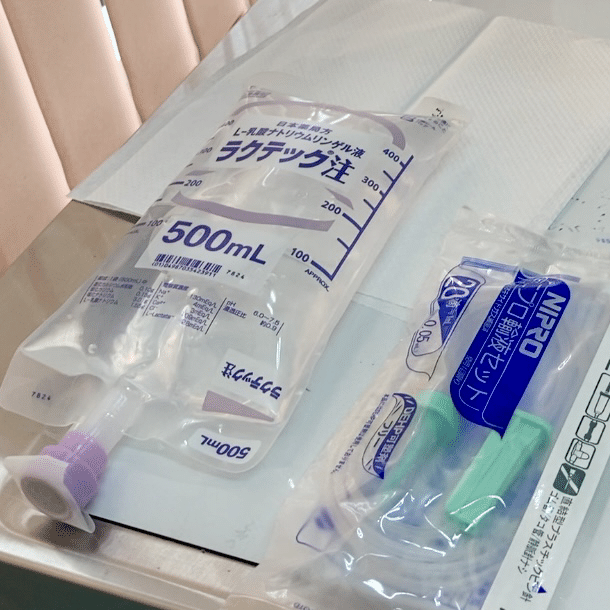 14 腎臓ケアの皮下点滴。自宅でできれば、犬も飼い主もストレス軽減