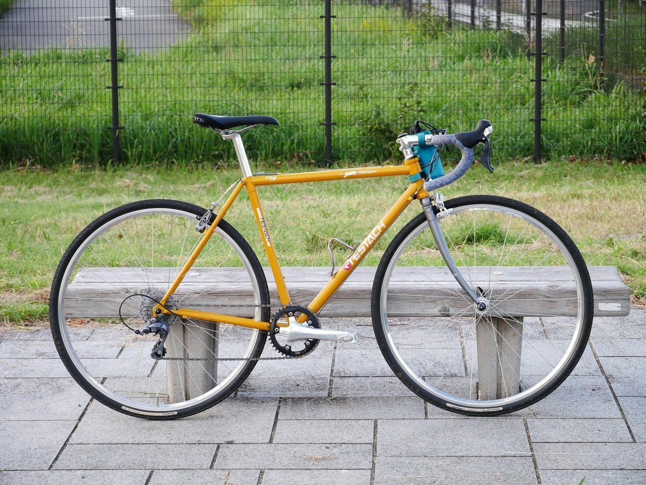 8速ディレイラーRD-2400-SS（Claris）は10速（11-32）で使える