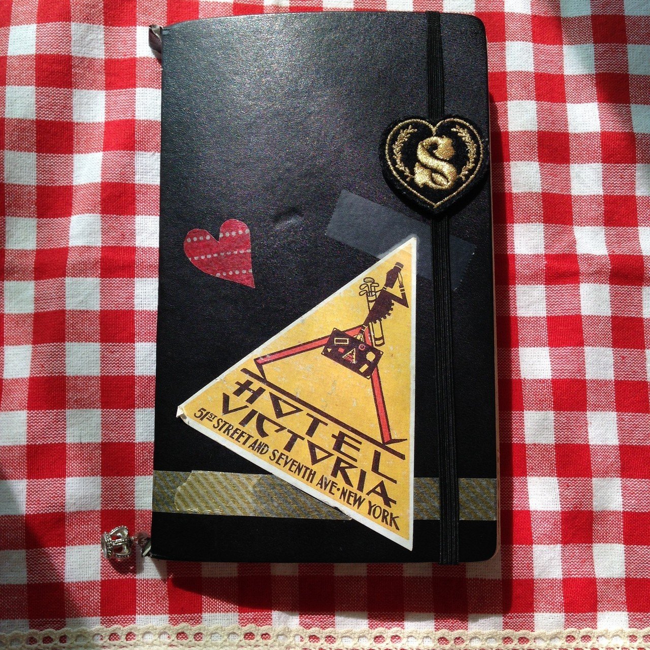 希少】シュプリーム×モレスキン ノート 手帳 ×ステッカー1枚付 ノート