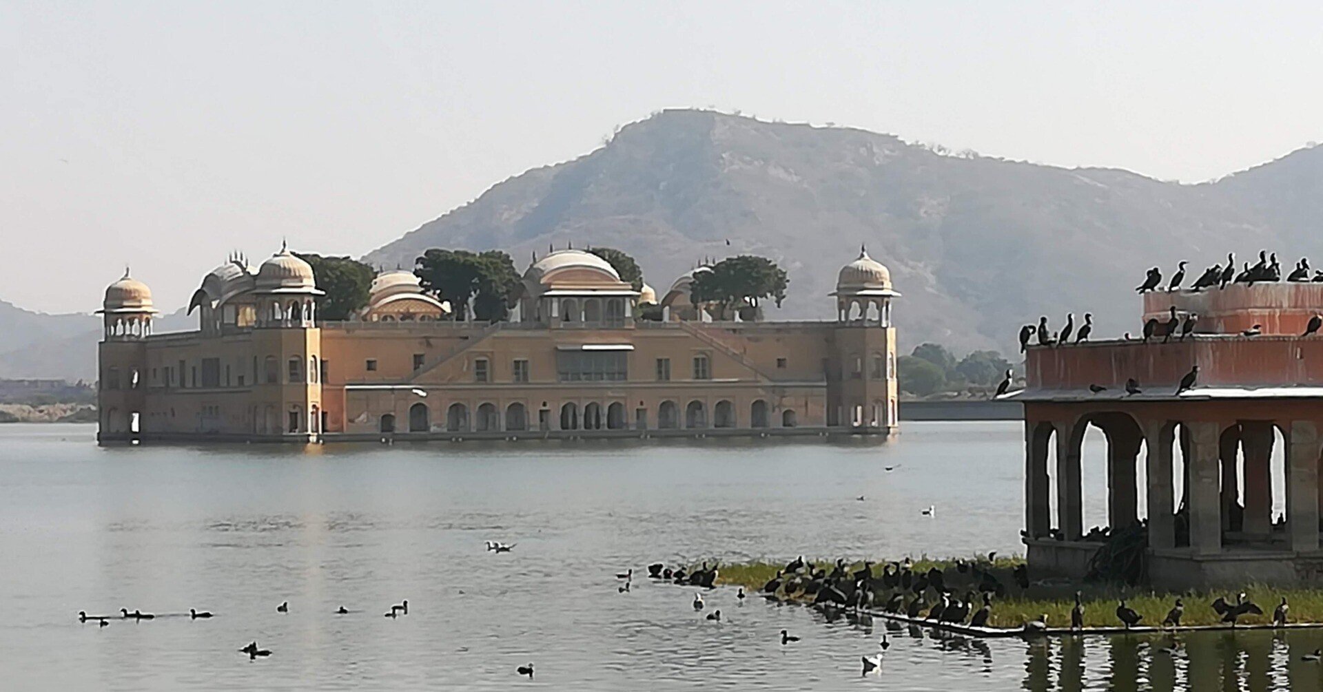 バンコクからの旅日記 26 インド ジャイプールの湖のほとりで Katy Note バンコクからの旅日記 26 インド ジャイプールの湖のほとりで Katy Note