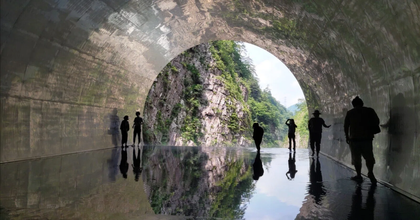 32arts｜マ・ヤンソン／MADアーキテクツ《Tunnel of Light》（新潟県