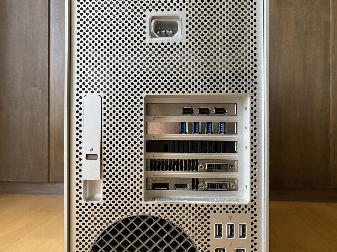 【最終値下げ】 Mac pro Mid 2010 (MC561J/A）