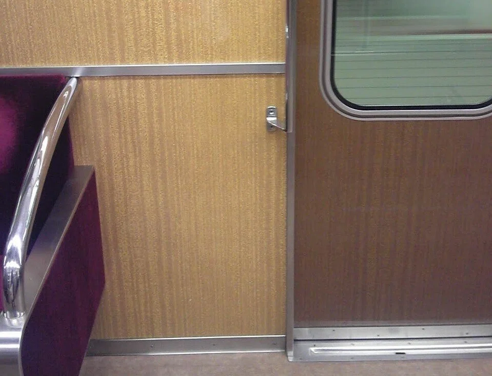 電車内のデザイン５note