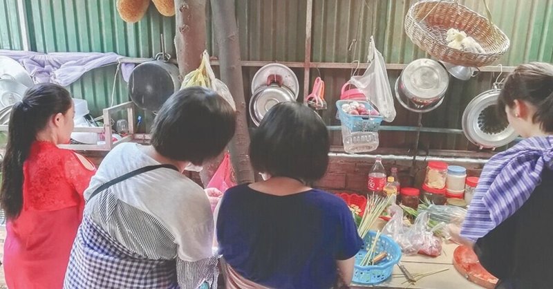 カンボジアのお母さんと共に暮らしを学ぶ料理教室