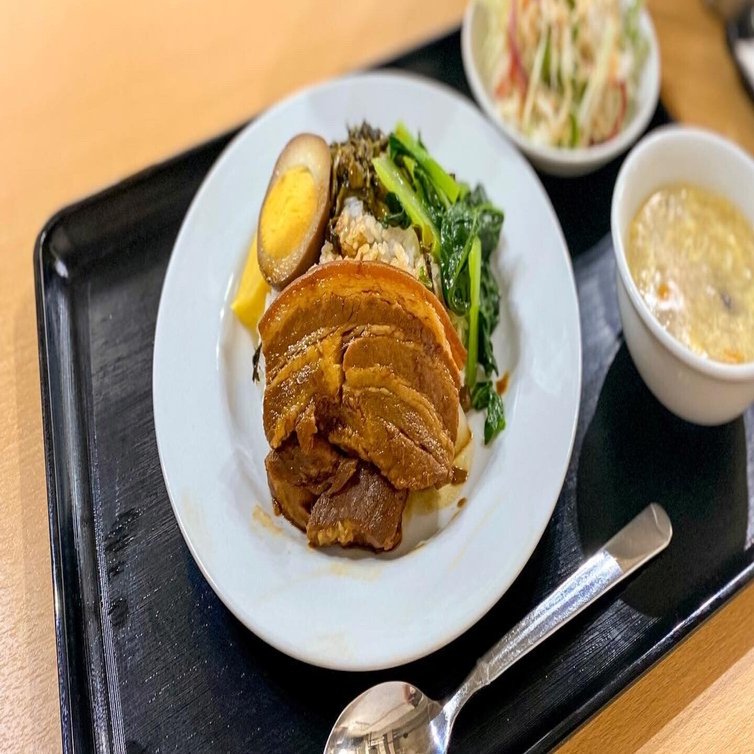 新宿西口にある葡苑で控肉飯を食べた 味良し コスパ良し 量良しの3拍子揃ったランチ 井上ケイタロウ Note