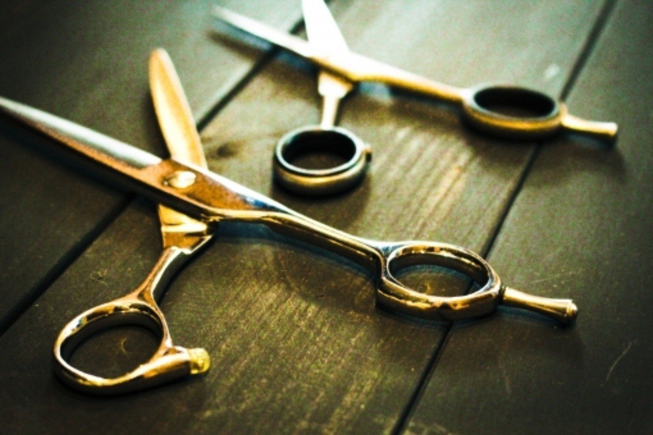 彼女が髪を切った瞬間ー美緒の場合ー 髪切虫書房 Note