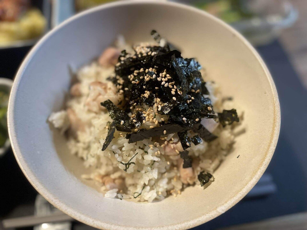 こばん とにかくQOLを向上したい人の鶏しそ混ぜご飯｜とにかく食でQOLを向上