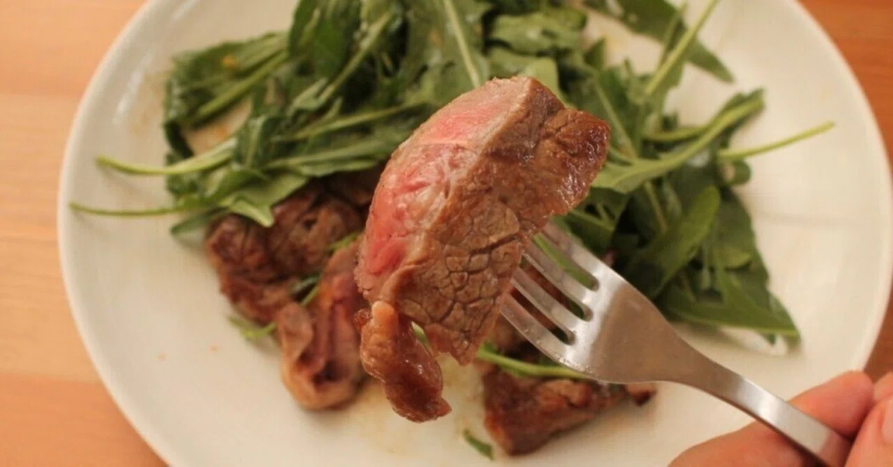 肉を焼くときは強火で何度も裏返せ！｜樋口直哉(TravelingFoodLab.)