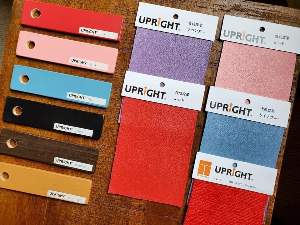アップライトチェア　展示品　赤 製品とラインナップ | UPRIGHT｜豊橋木工株式会社
