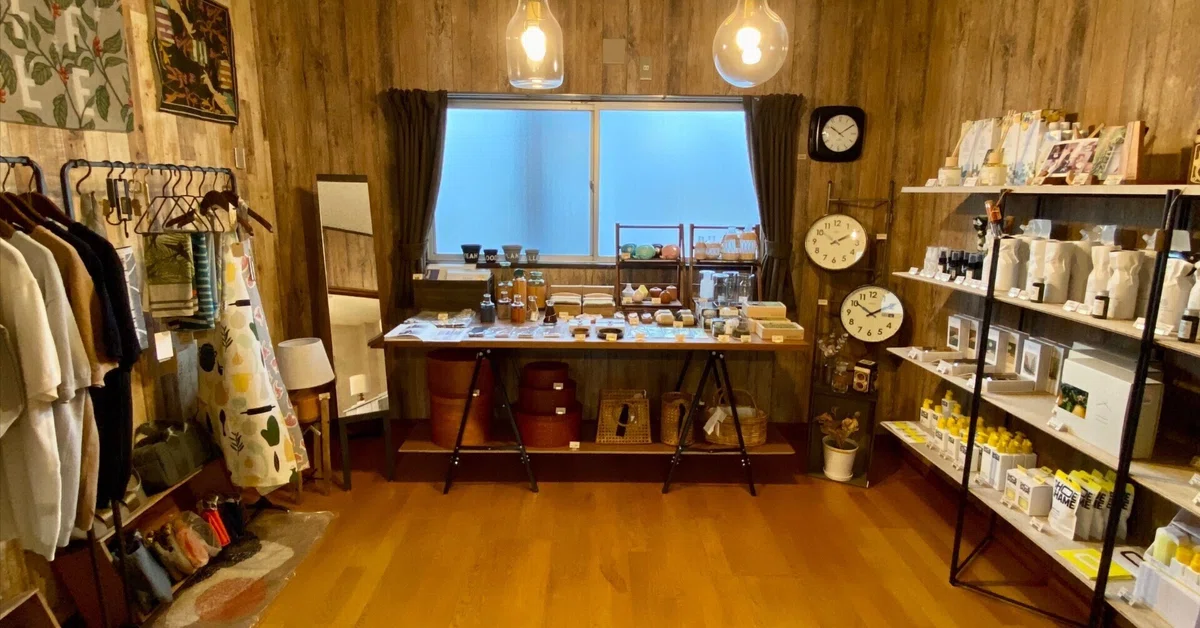 事務所の空き部屋に販売スペースを。 〜DIYで小さなセレクトショップ 