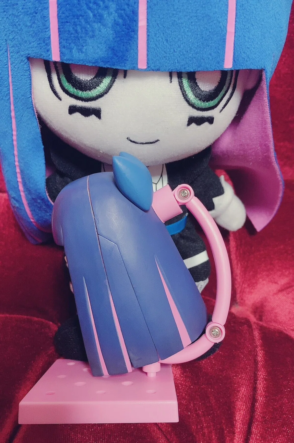 選り抜き一口エッセイ：ねんどろいどストッキングとアタマの中の磁石 