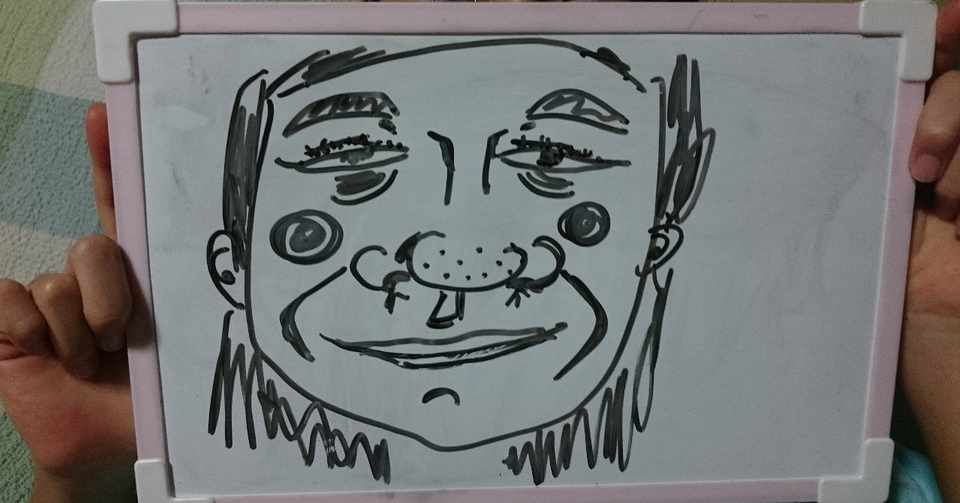 毛穴の黒ずみが 子供からはこう見えるんだ 娘の書いた妻の絵に