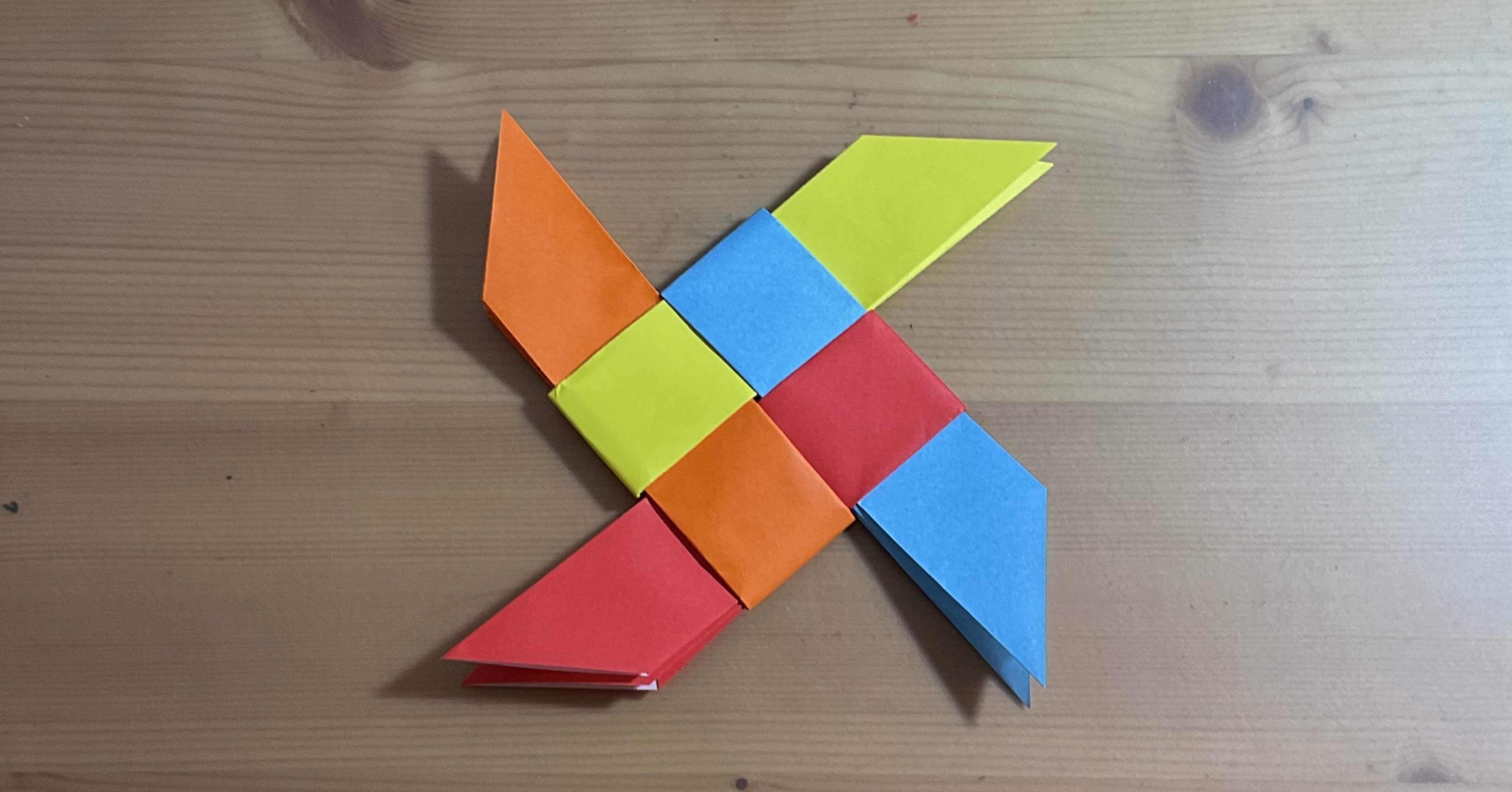折り紙で4枚手裏剣を折ってみよう Origami Paper Four Shuriken Folding ともすぅ折り紙 Note 折り紙で4枚手裏剣を折ってみよう Origami Paper Four Shuriken Folding ともすぅ折り紙 Note
