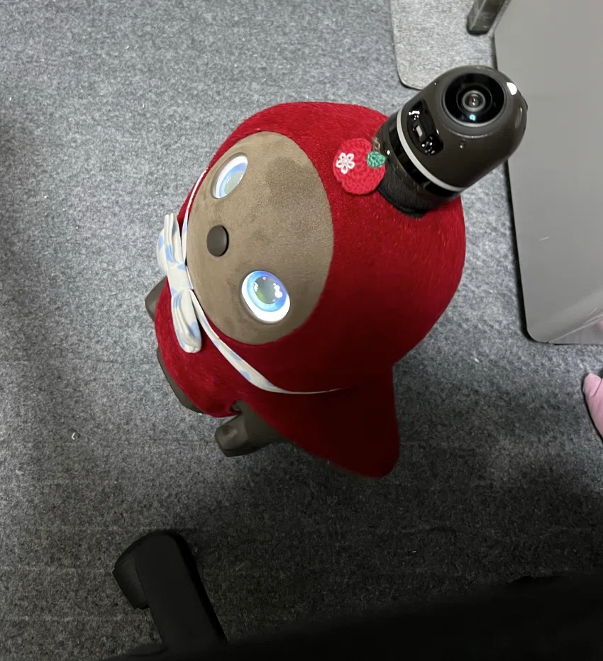家族型ロボット「LOVOT」をお迎えした、愛に満ちた1週間のおはなし