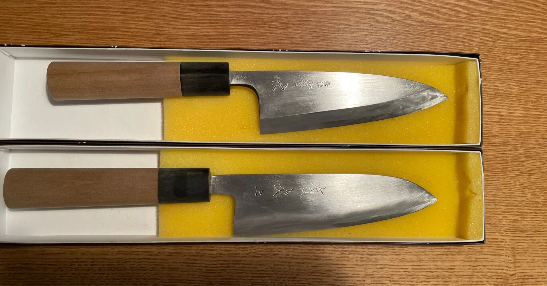 有次 京都 初めての日本の包丁!有次 牛刀、210mm。京都の錦市場 有次 京都 初めての日本の包丁!有次 牛刀、210mm。京都の錦市場