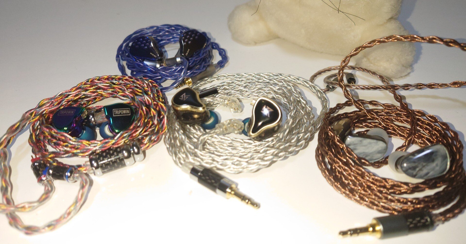 7,500円のイヤホンに始まり、5,000円くらいのイヤホンにハマっているDJ