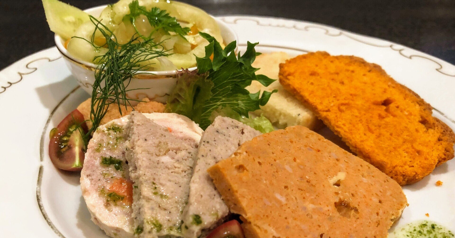 美味しいハンガリー料理 ハンガリー料理】在住者の本音おすすめ17選！グヤーシュから
