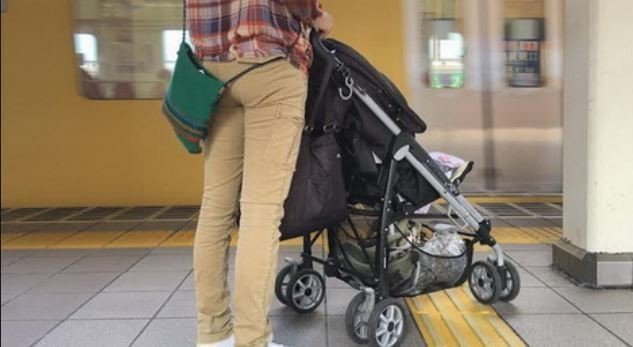 電車で泣く赤ちゃん に思うこと 瀧波 わか Note