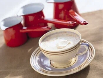 ふんわりカプチーノを楽しむ朝。　大切にしたい、ひとりの時間。