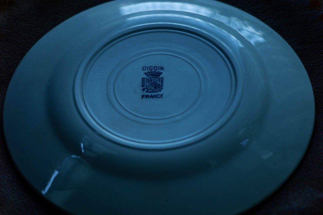 フランス白磁とドーナッツ｜kuno_yasuhiro