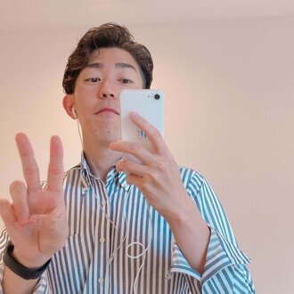 「青リンゴ」 どんな小さな仕事でも、どんな状況でも、全力で真剣勝負に挑んでほしい。未熟でも覚悟を決めている「青い」リンゴのほうが、成熟して余裕たっぷりの「赤い」リンゴより、意外と面白い結果を生むものでdaïské