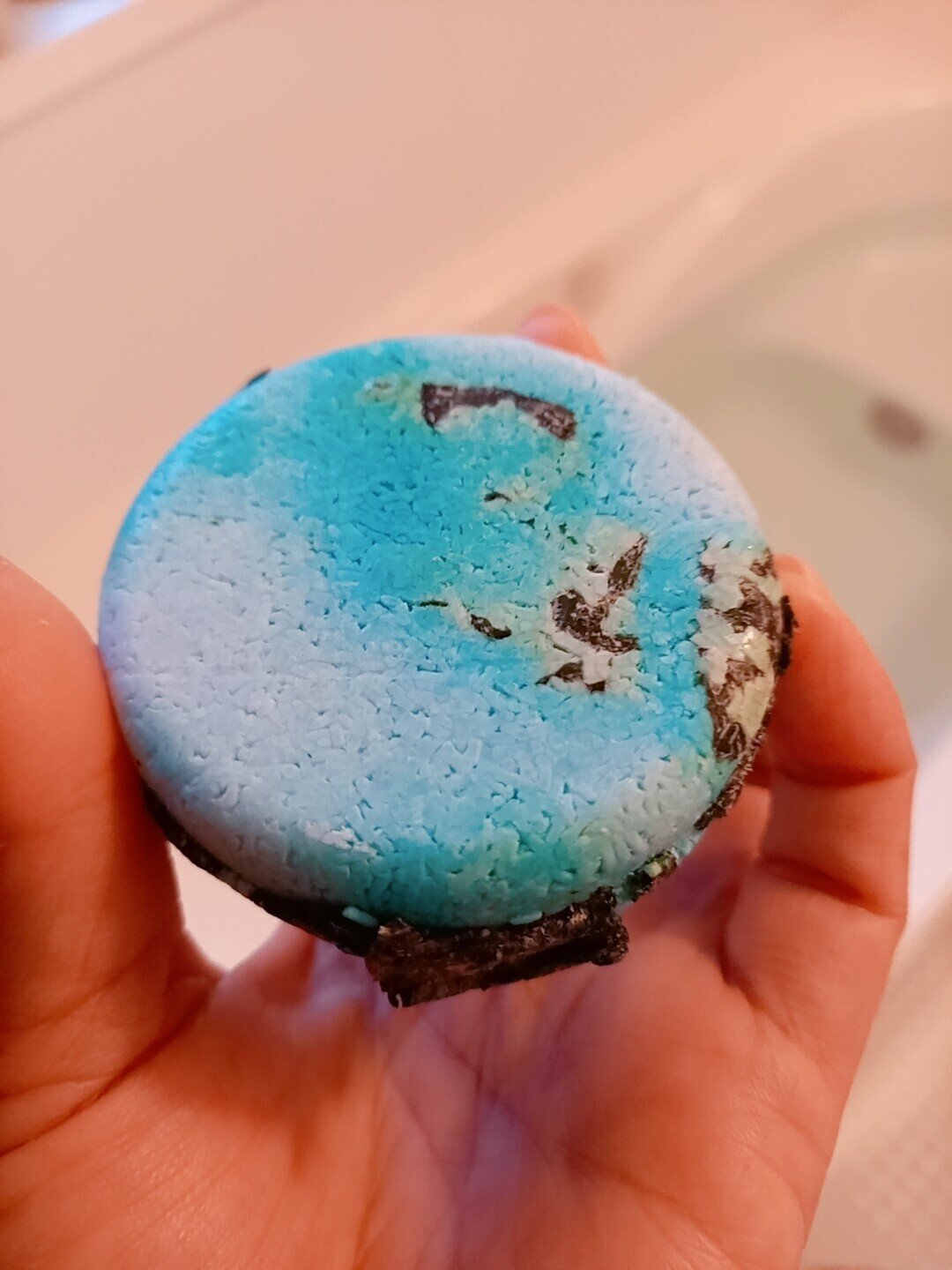 これはシャンプーバー！バー？ん？なに？😂LUSHの固形シャンプー