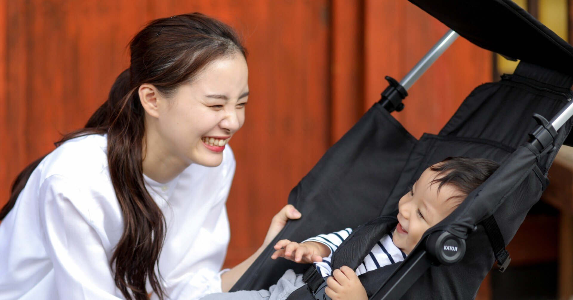 夏休みのお出かけは超コンパクトなベビーカー【ミニバギ】で☆彡｜KATOJI