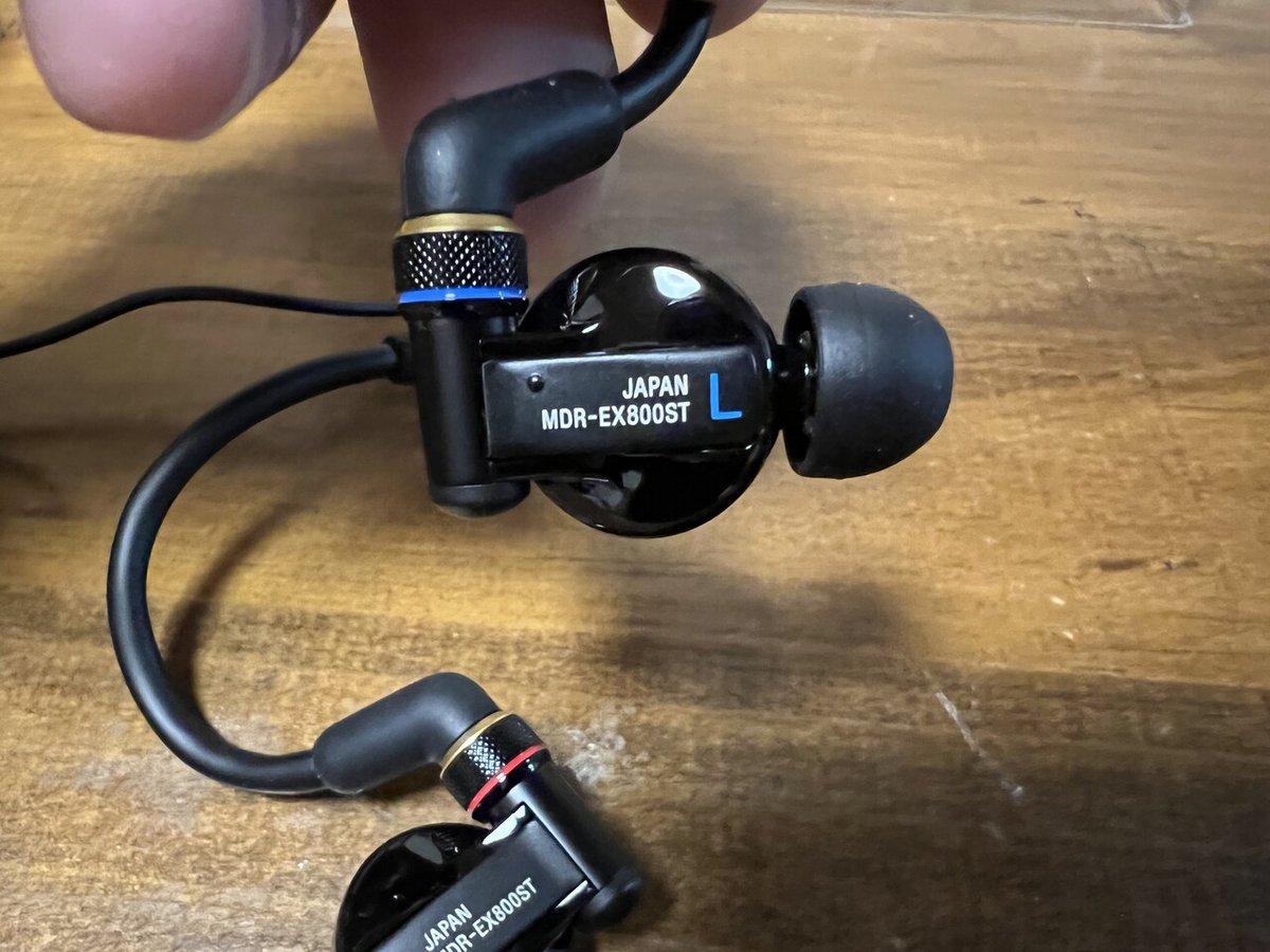 SONY MDR-EX800STを買った理由｜べこちゃん