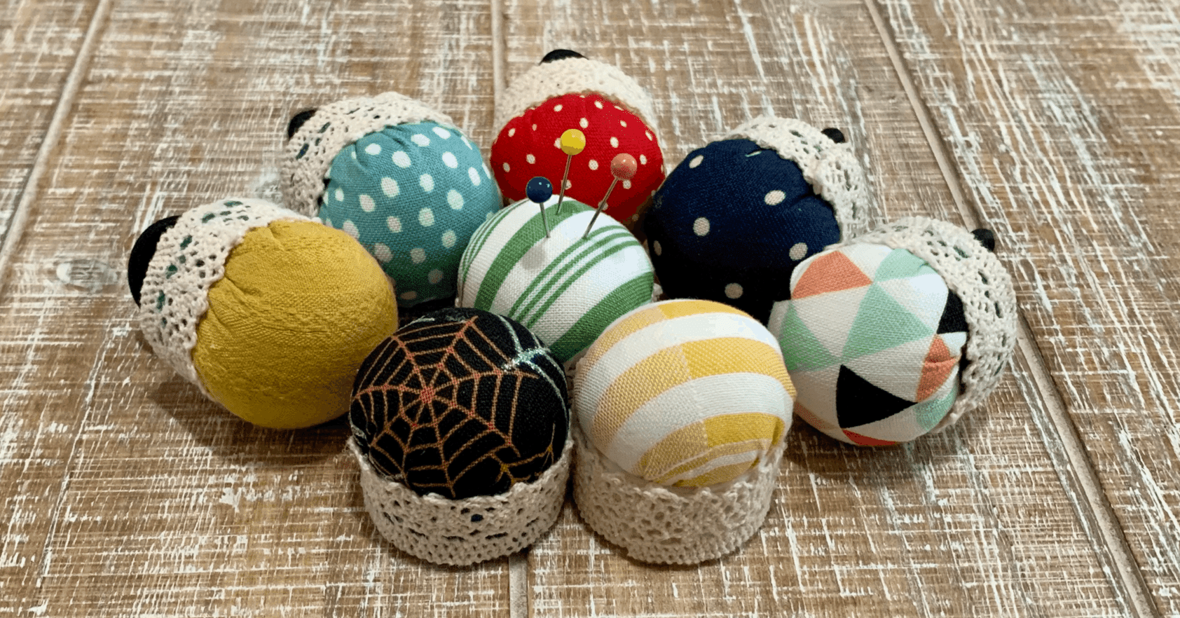ペットボトルの蓋を使って5分で作れちゃうミニピンクッション 針山 Happy Life In Craft Note ペットボトルの蓋を使って5分で作れちゃうミニピンクッション 針山 Happy Life In Craft Note