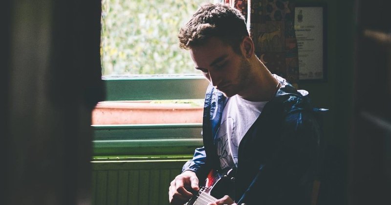 Tom Mischはアラウンド30 40を救う 時計仕掛けのベジェリン Note