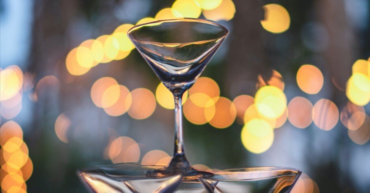 叡智のシャンパンタワーが映し出す美しい未来 峰村 佳 Note 叡智のシャンパンタワーが映し出す美しい未来 峰村 佳 Note