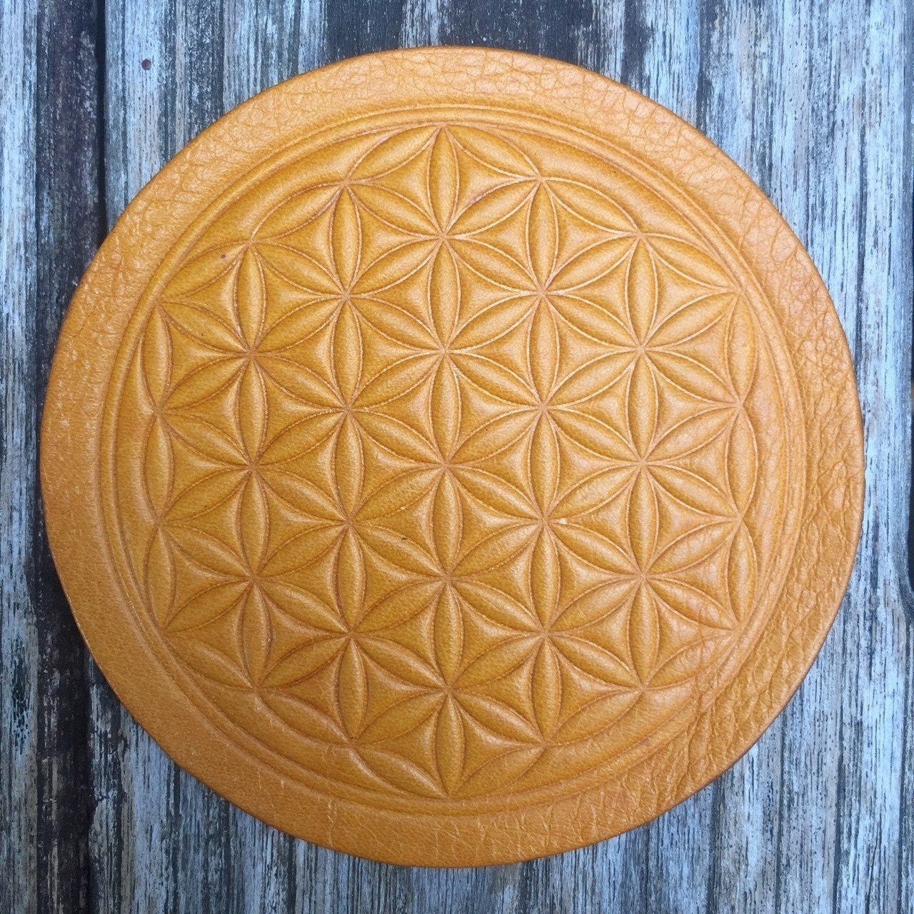 レザーコースターフラワーオブライフ山吹色 きよし バンコク Note