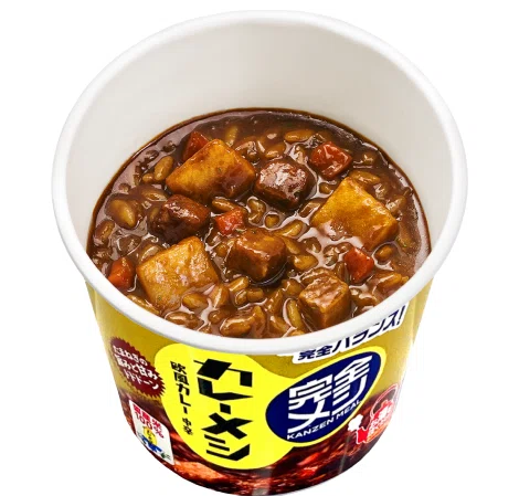 日清食品『完全メシ カレーメシ 欧風カレー』と『完全メシ 豚辛ラ王 油