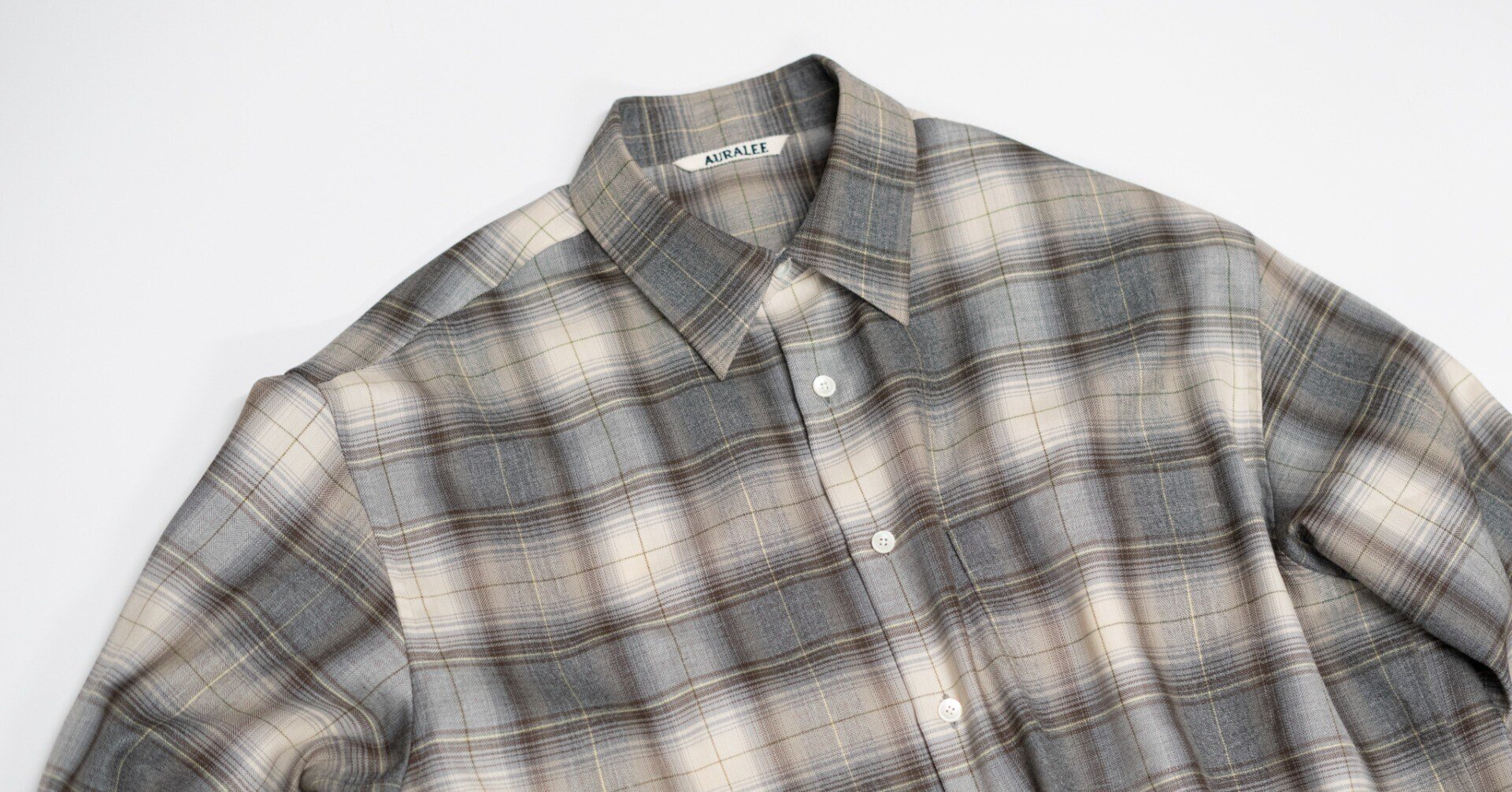 アップされたら即売り切れる…AURALEEのチェックシャツをレポート、今