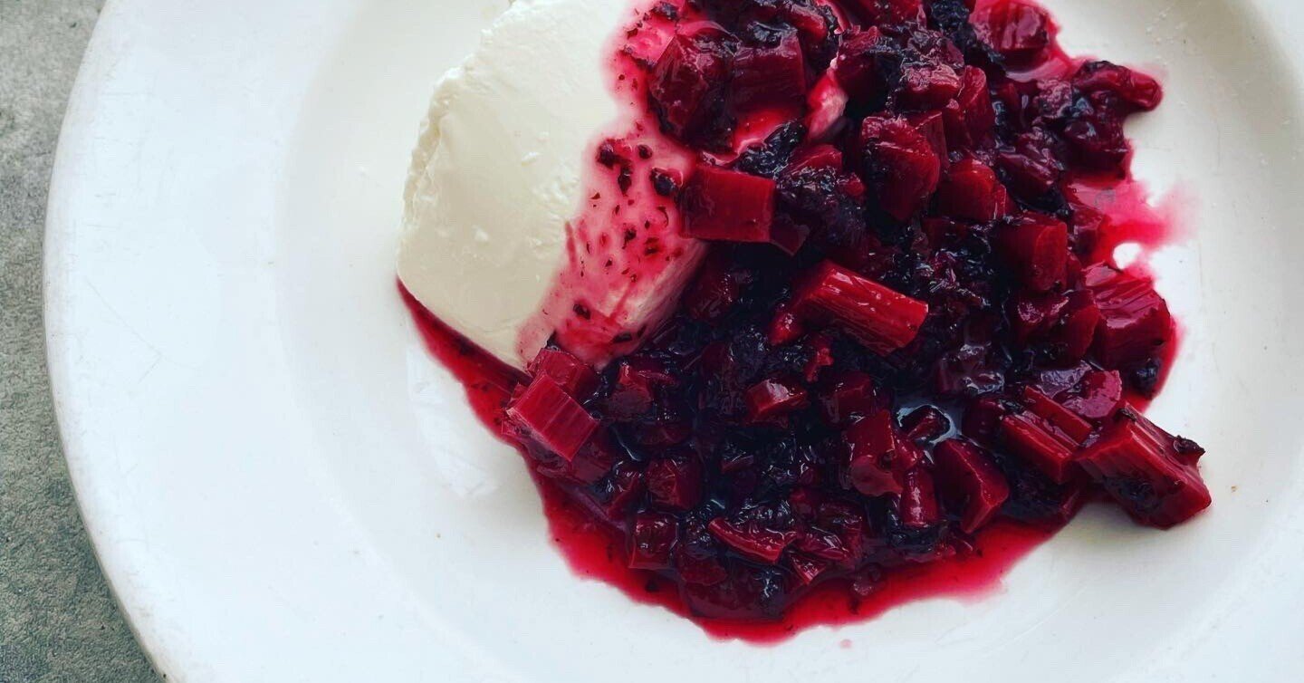 ルバーブと赤紫蘇のコンフィチュール 甘酸っぱくて花 のような味わいのコンフィチュール 今日はリコッタチーズに添えてアペロに Scales スケイル 料理研究家 Note ルバーブと赤紫蘇のコンフィチュール 甘酸っぱくて花 のような味わいのコンフィチュール 今日はリコッタチーズに添えてアペロに Scales スケイル 料理研究家 Note