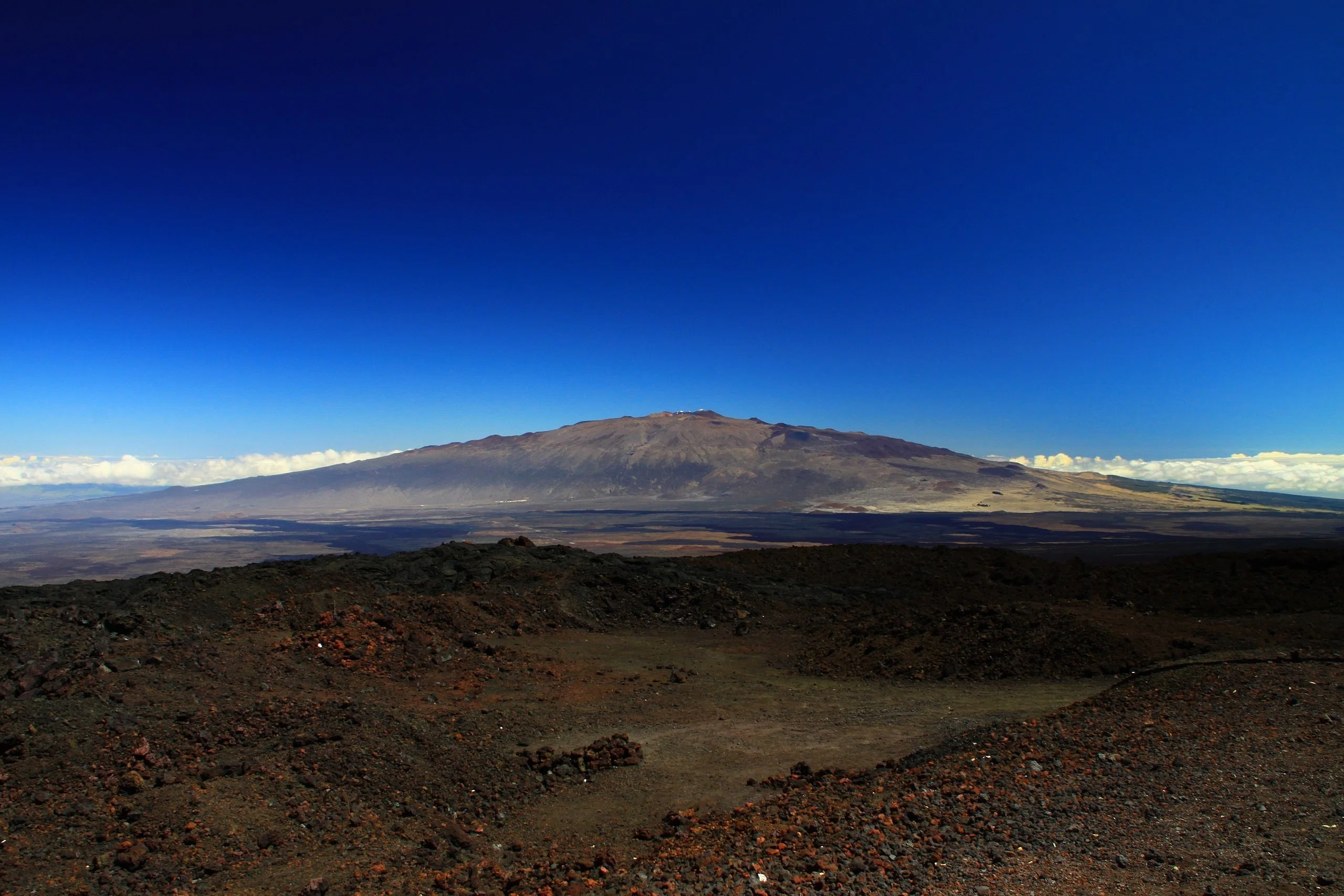 世界で最も高い山は？と聞くと、「エベレスト（8848m）」という答えが