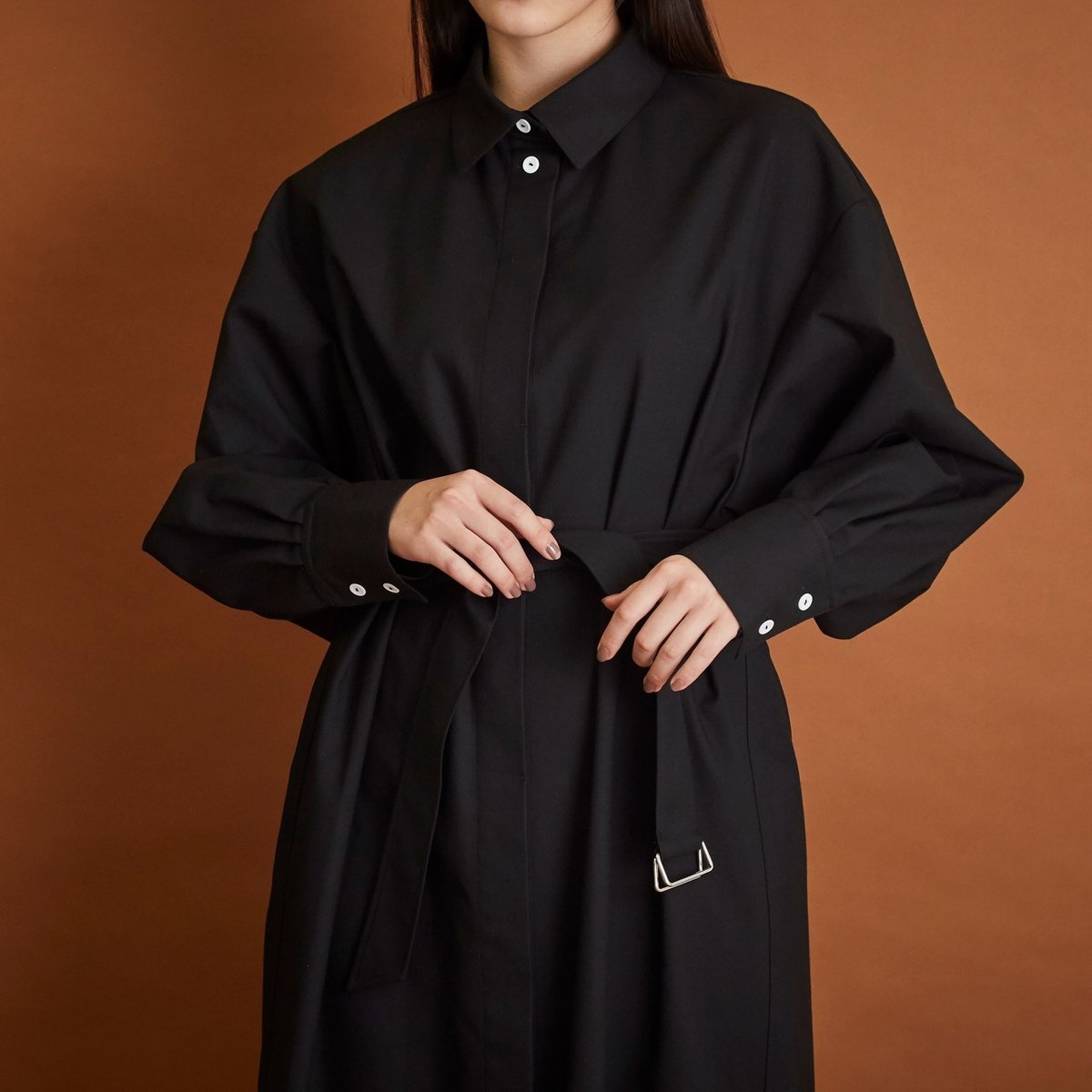 THE DRESS#03 冬のベーシックスタイルに｜マール・コウサカ（foufou） 