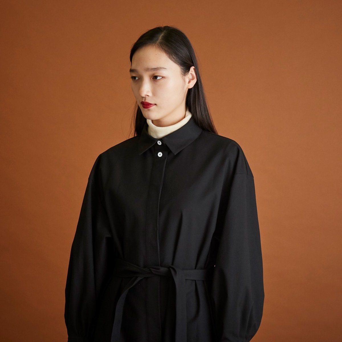 THE DRESS#03 冬のベーシックスタイルに｜マール・コウサカ（foufou） 