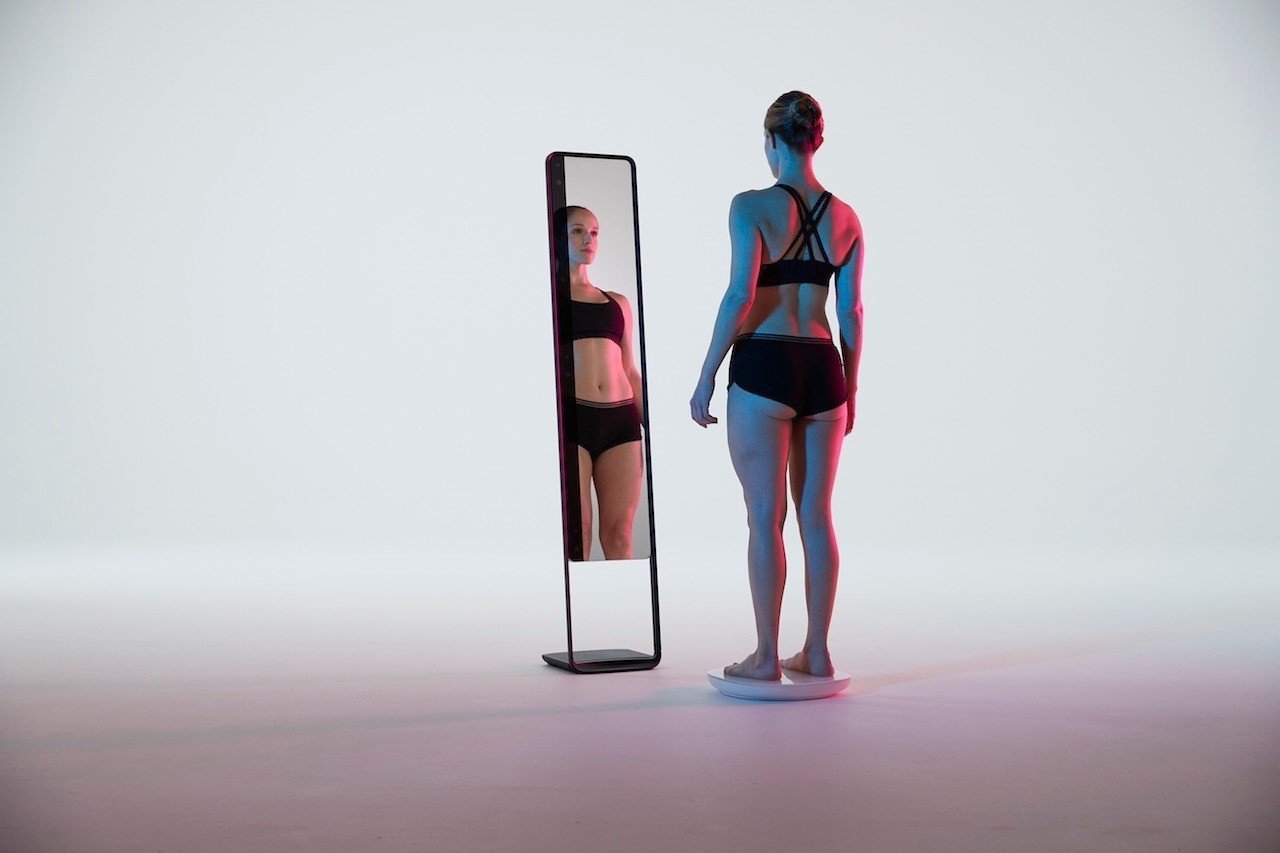ミラー 回転体重計 で体を3dスキャンする Naked はファッションへの転用可能か ー課題となるポイントとは Zozo Fashiontechnews ミラー 回転体重計 で体を3dスキャンする Naked はファッションへの転用可能か ー課題となるポイントとは Zozo Fashiontechnews