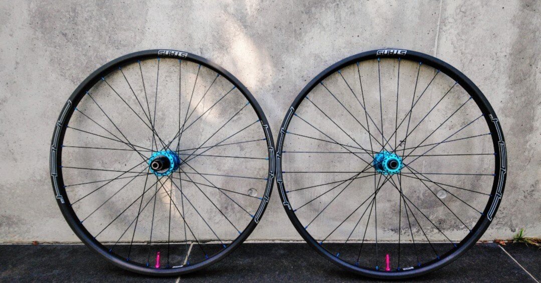 Stan's IRON CROSSリム×ストレートプルハブディスク手組みホイール Stan's IRON CROSSリム×ストレートプルハブディスク手組みホイール