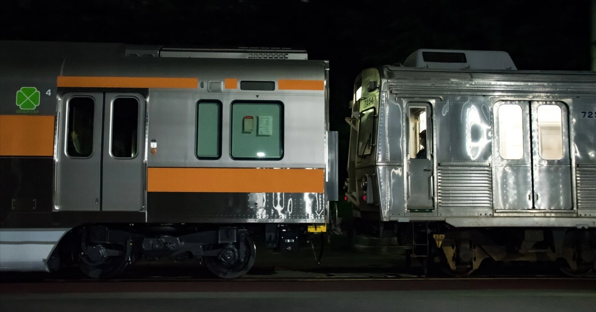 J‐TREC出場】【JR東日本】 JR東日本E233系0番台グリーン車(サロE232-1+