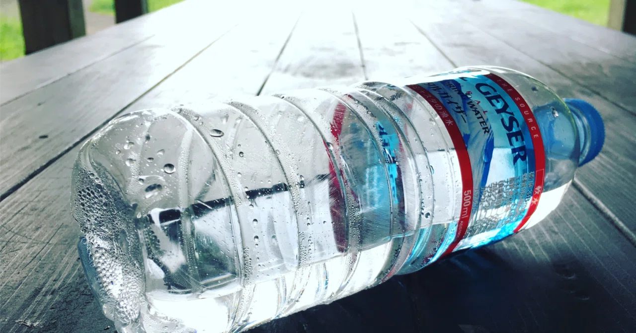 お水を1万円で売る方法が分からなければ、話にならない。いますぐ 